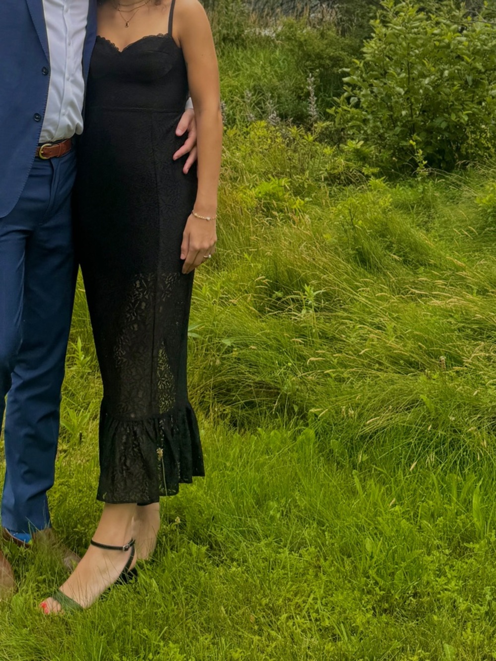 Reformation Canice Dress. Black Lace Ruffle - Elegant Evening Wear.